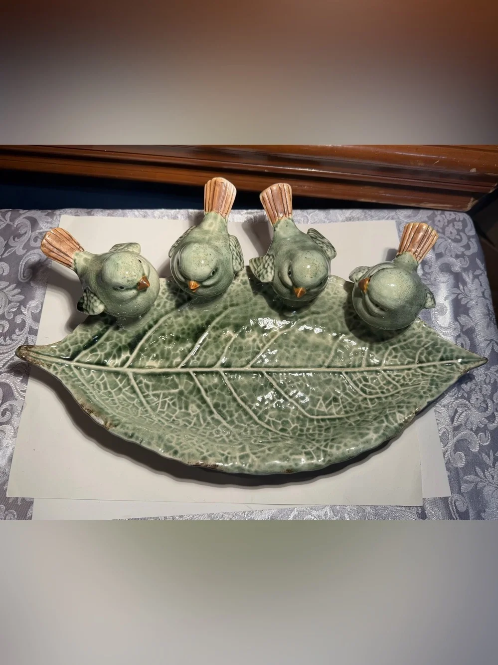 Boston International ceramic tray rustic green leaf design with 4 perched birds